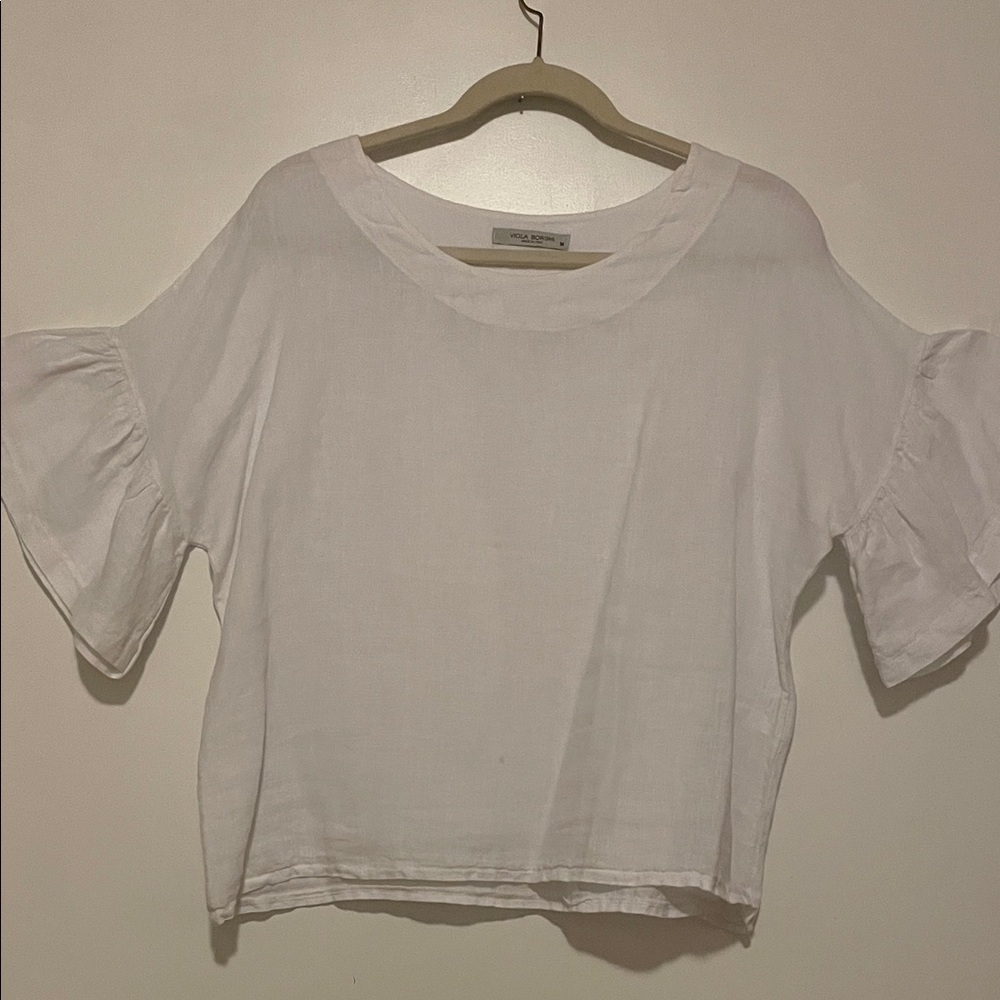 Chic White Blouse with Ruffled Sleeves